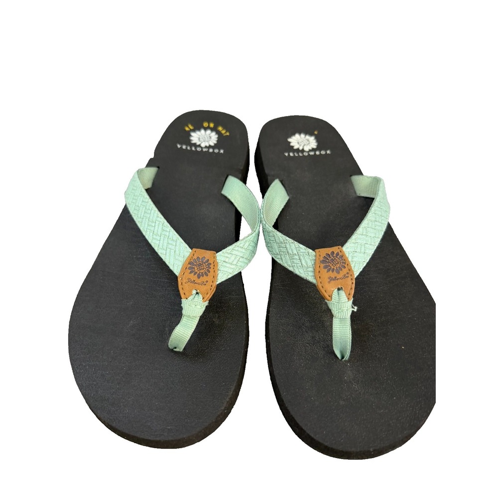 Yellow Box Napper Flip Flop in Mint Green Size 9M